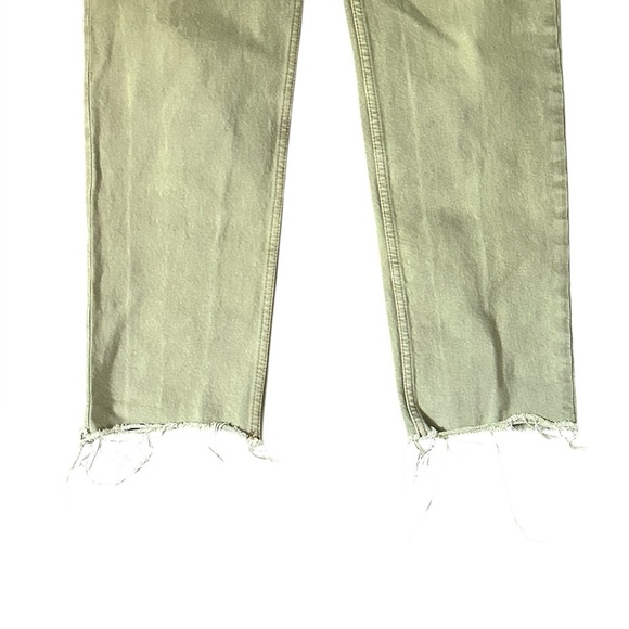 RE/DONE 70s Ultra High Rise Stove Pipe Raw Washed Sage Jeans Size 28 - Picture 4 of 8